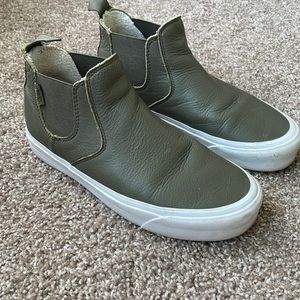 Vans mid top slip on. Size Womens 8 mens 6.5.